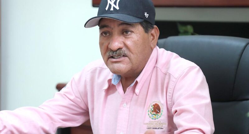 Dip. Salvador Isais Rodriguez 1